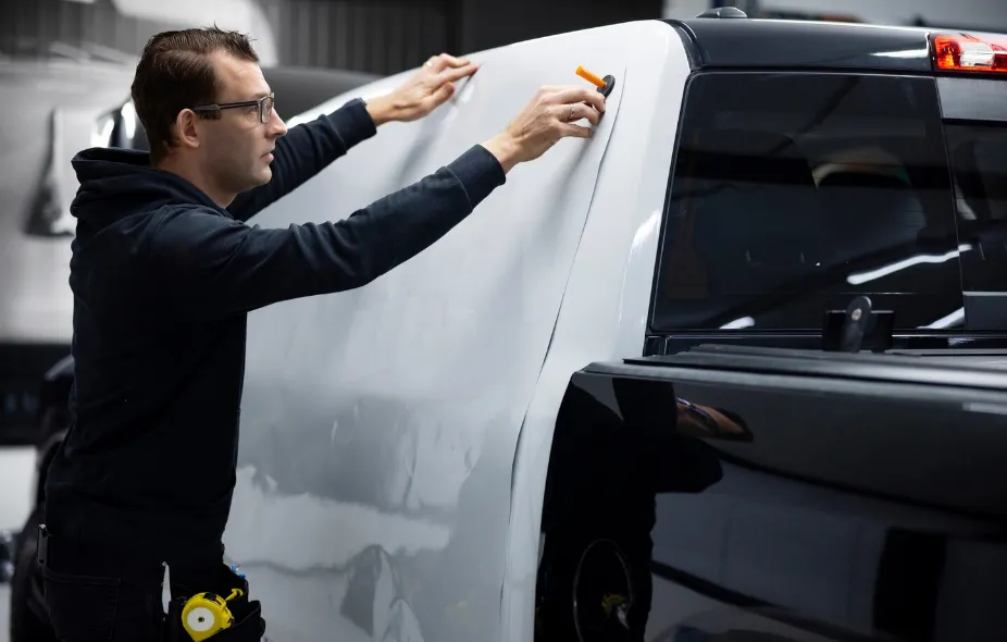 Зимняя оклейка: Температурные режимы, подготовка помещения и плёнки orafol для работы в холодное время года